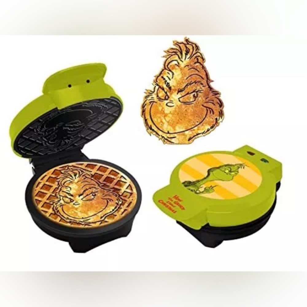 Uncanny Brands Dr. Seuss The Grinch Waffle Maker - The Grinch on Your Waffles